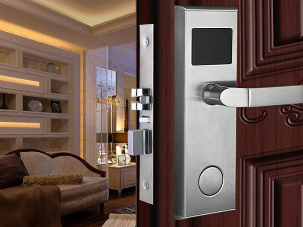 高港24小时上门开锁公司